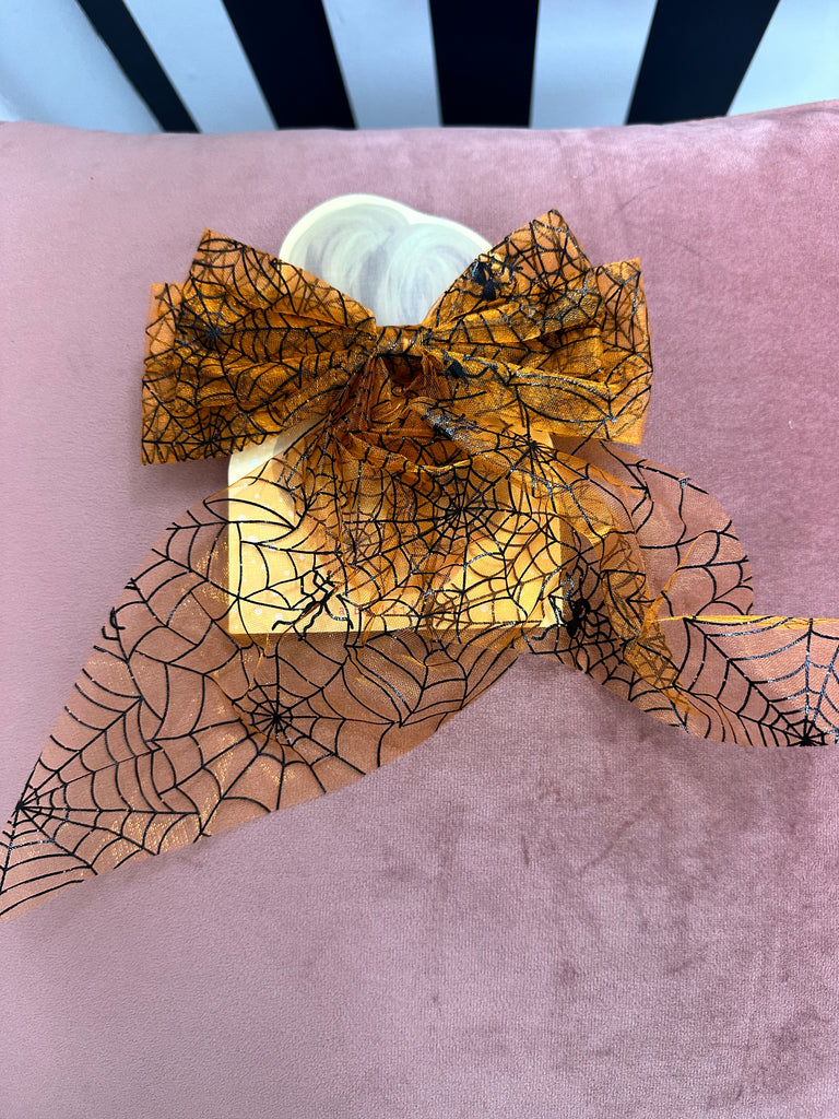 *DMB Halloween* Bootiful Bows