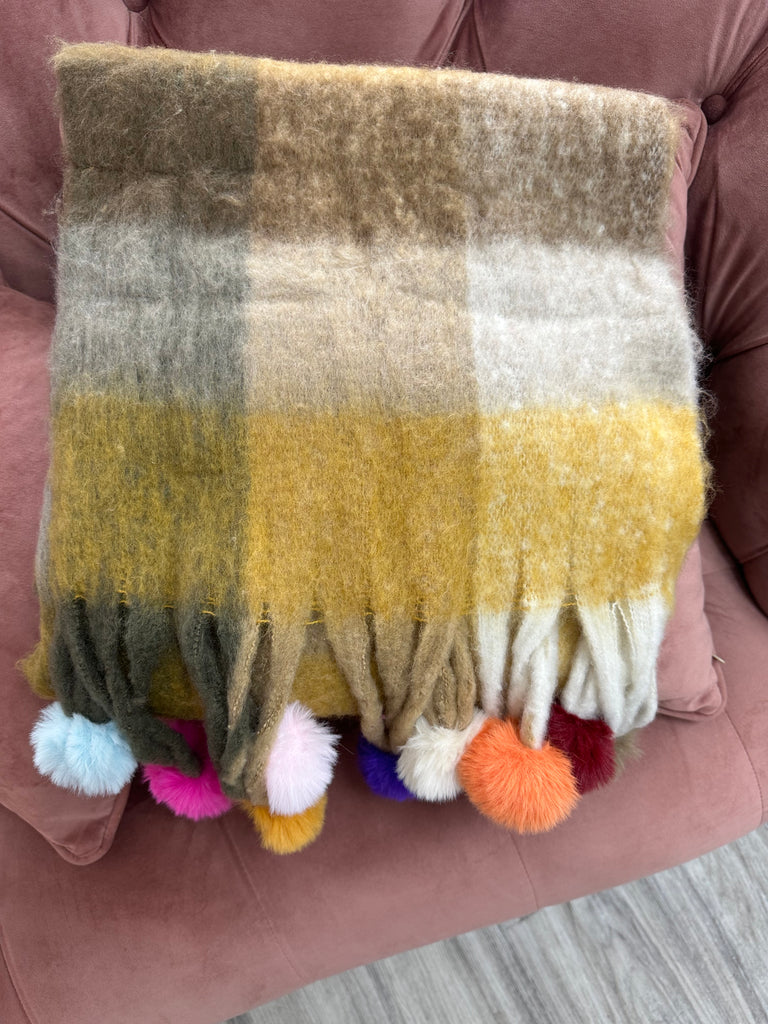 DMB Pom Pom Trim Cosy Scarf