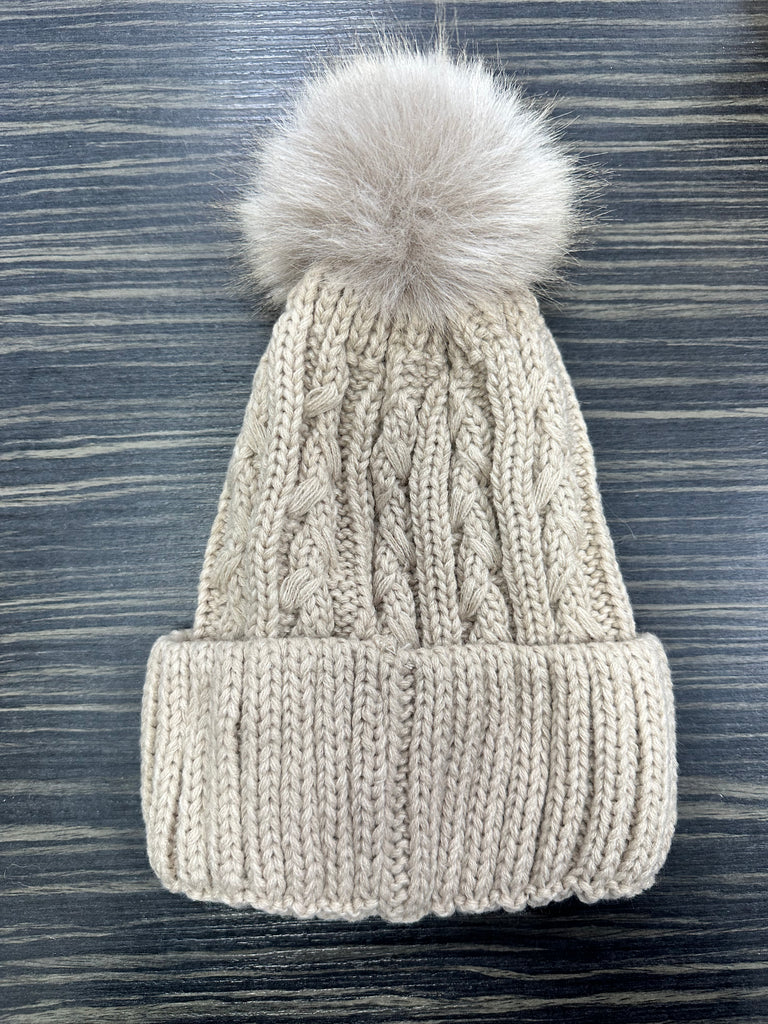 DMB Contrast Pom Pom Hat