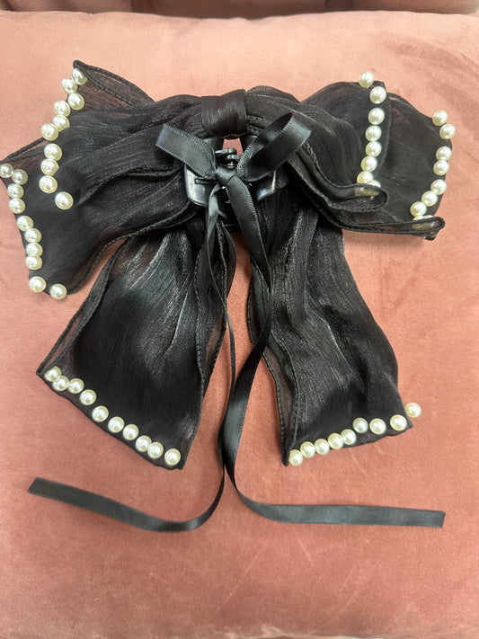 DMB Pearl Trim Black Bow Clip