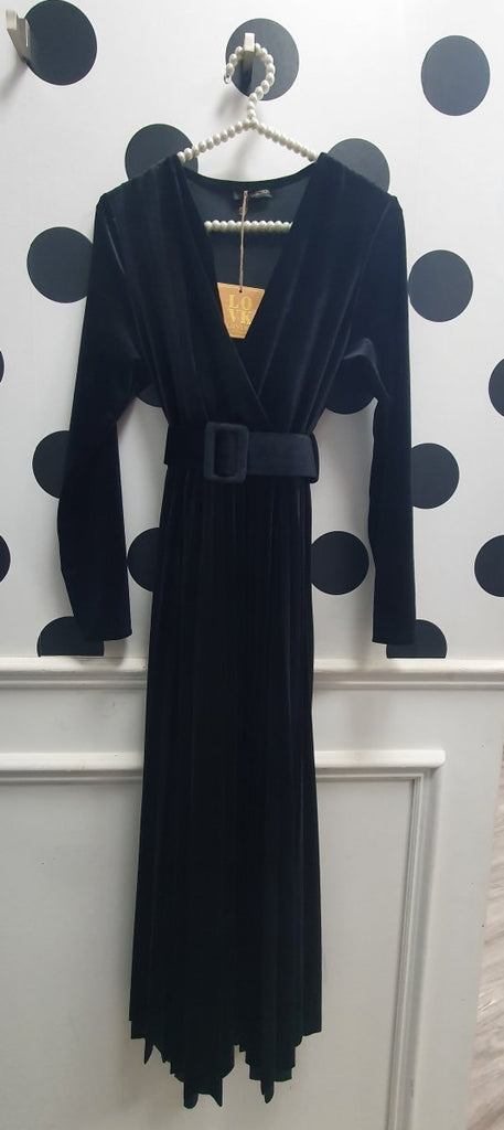 Amber Black Velvet Belted Midi Dress - Daisy Mae Boutique