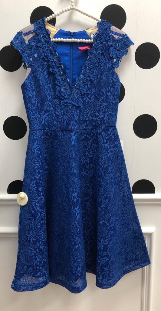 Amber Electric Blue Lace Dress - Daisy Mae Boutique