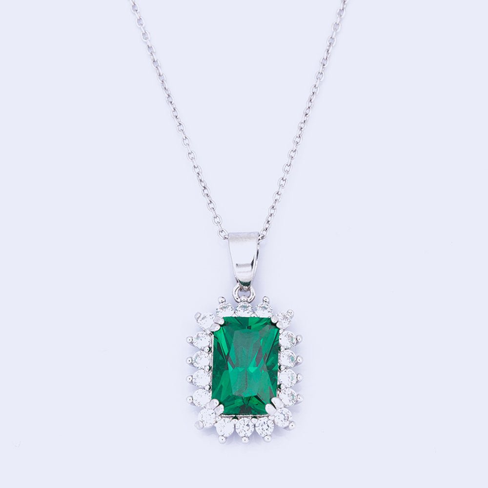 Beautiful emerald sale necklace